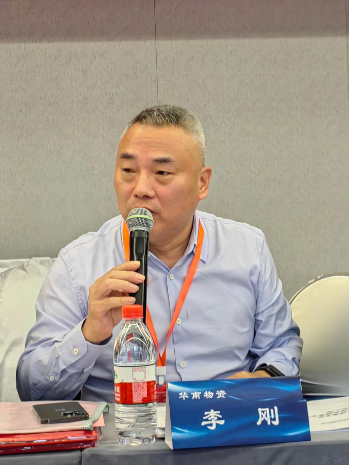 李刚.jpg 李刚.jpg